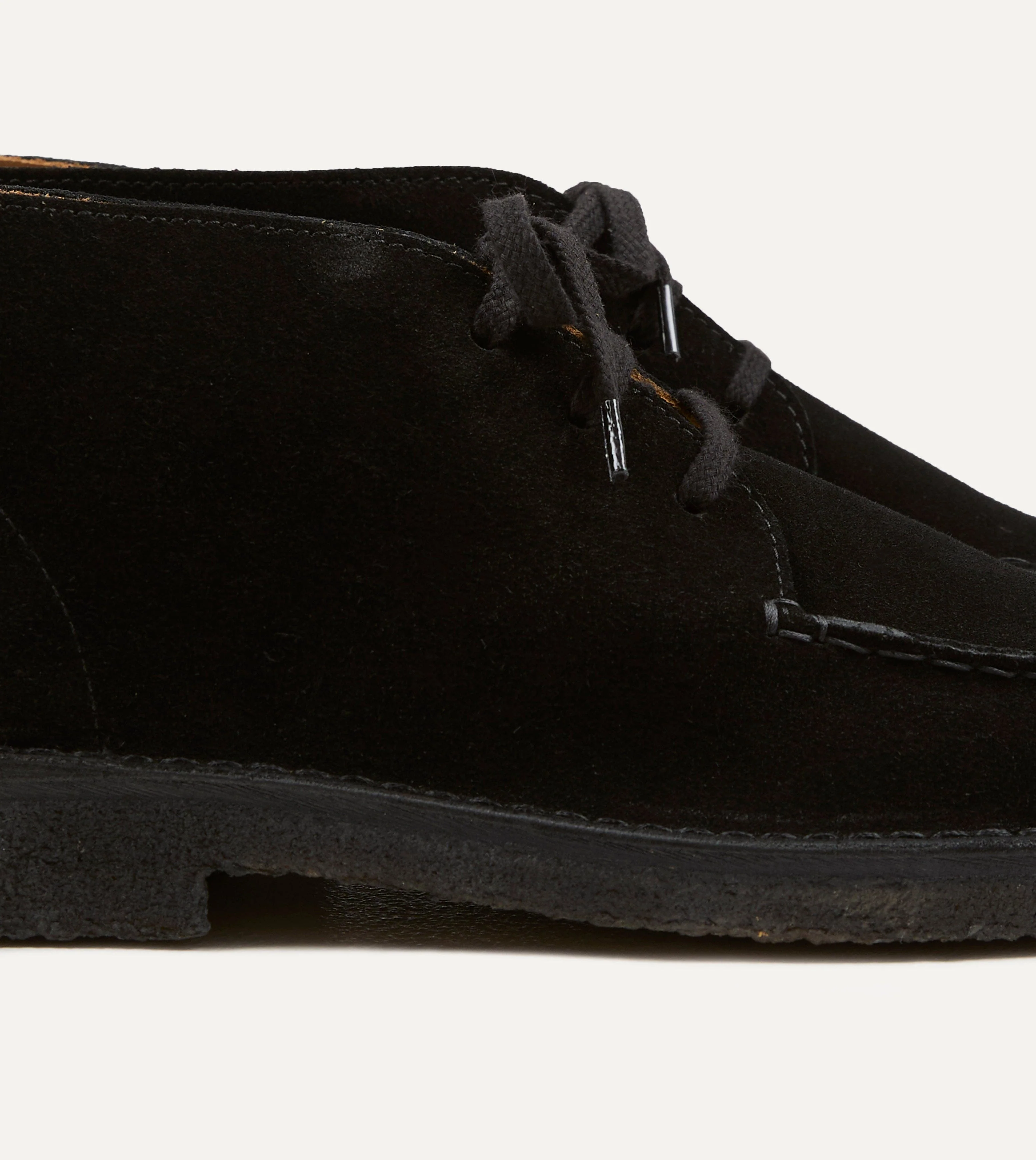 Drake's by A. Levine Crosby Moc-Toe Chukka Boot Black Suede - Image 3